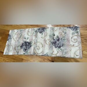 New old stock Croscill Chambord  Cassis Blouson window Valance